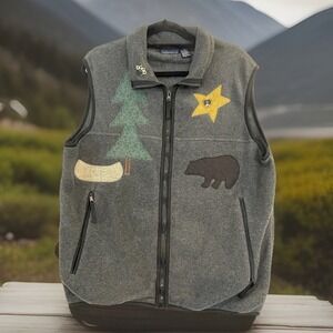 Basic Editions Vest Womens Small Gray Fleece Zip Pockets Bear Canoe Applique